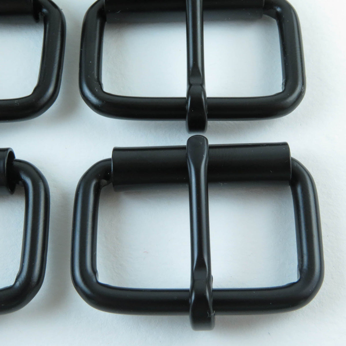 30 mm Matte black/oxide black  Single Roller buckles